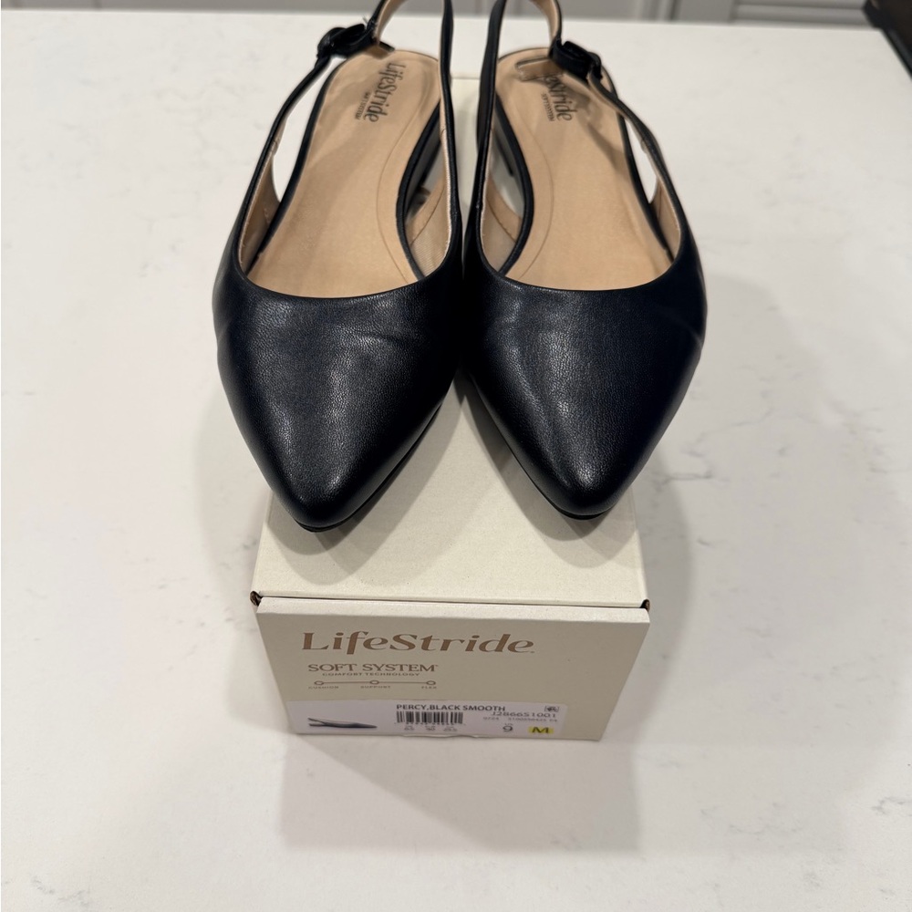 Life Stride Black Pointed Toe Slingback Flats